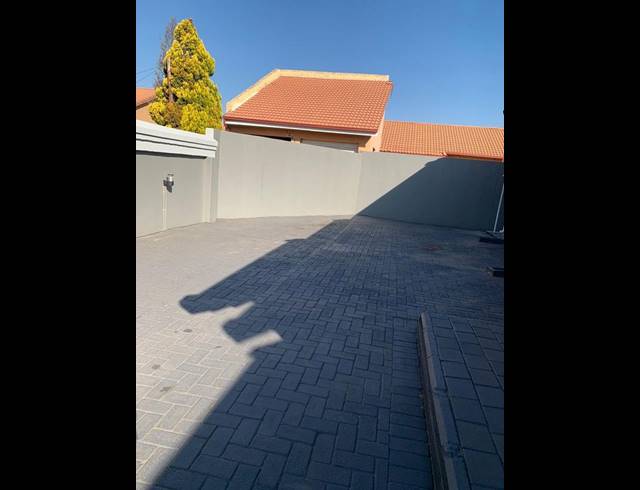 3 BEDROOM PROPERTY TO RENT IN ORMONDE